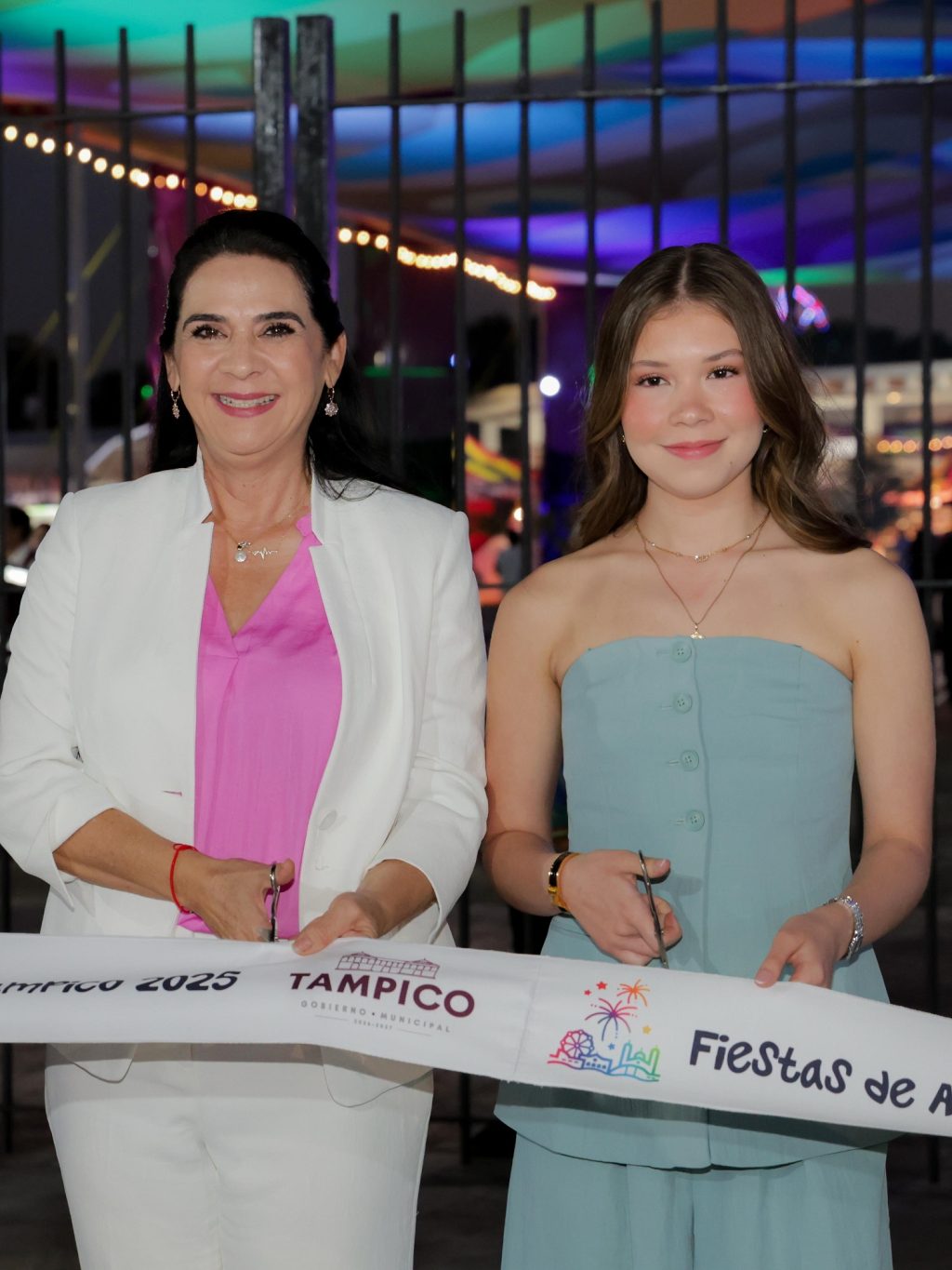 11 abr Z 1 Con Gran Esplendor Inaugura Mónica Villarreal las Fiestas de Abril 2025