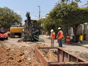 24 abr Z 3 Atiende COMAPA SUR colector en importante sector de Ciudad Madero