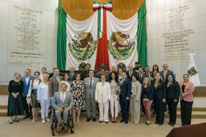 3 abr E 2 La educación es tarea que involucra a toda la comunidad Secretaria de Educación