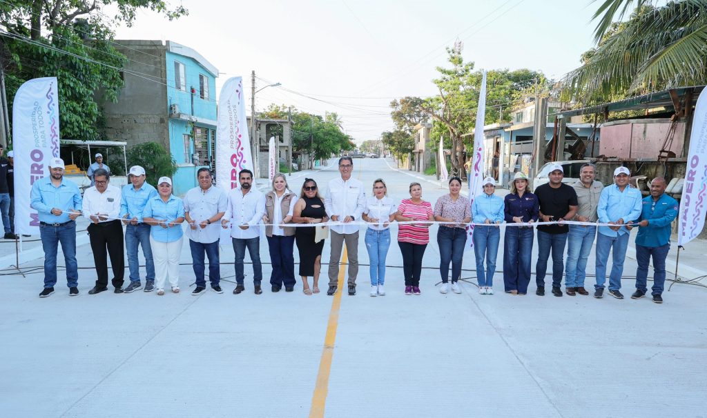 8 jul Z 1 Erasmo González inaugura primera obra de pavimentación 2025 y arranca una calle más