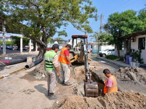 18 nov Z 1 Continúa el mantenimiento a la red sanitaria de Ciudad Madero