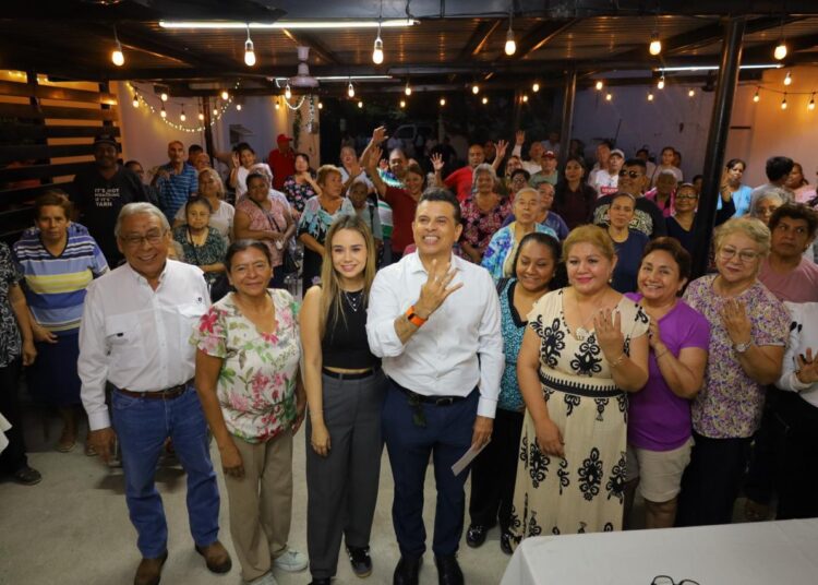 Fortalece-Lalo-Gattas-acercamiento-con-el-pueblo-de-Victoria-1-750x536