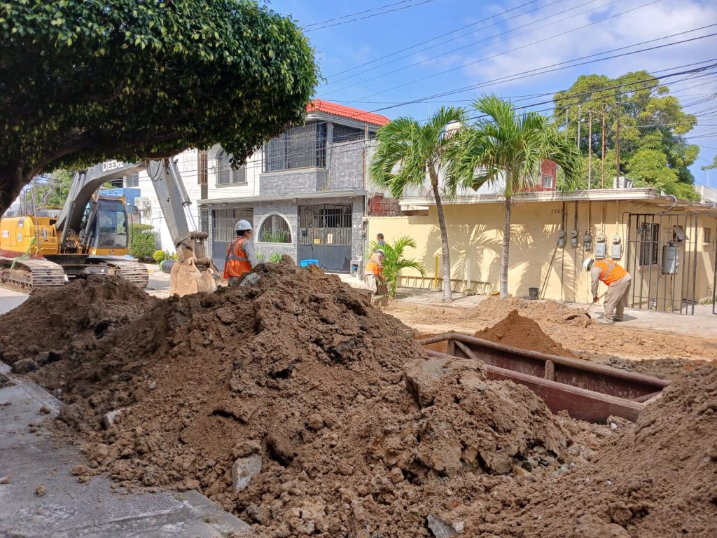 17 dic Z 1 Registra avance significativo la rehabilitación de la red sanitaria en sector de Ciudad Madero