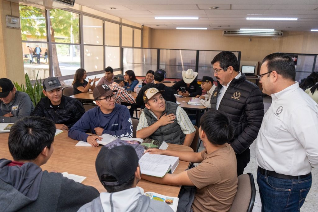 10 feb U 1 Impulsa rector lazos con la comunidad de la FIC-UAT (1)
