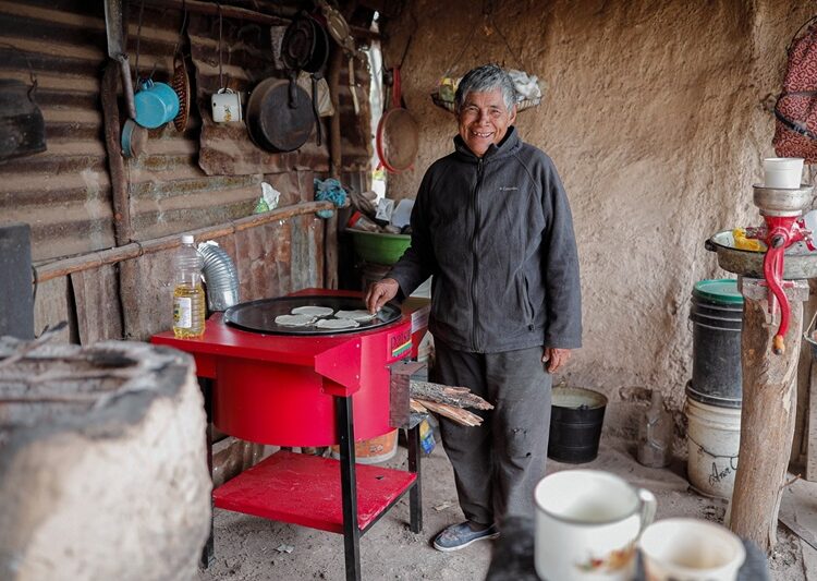 Refuerza-DIF-Tamaulipas-el-‘Programa-de-Estufas-Ecologicas-en-comunidades-rurales-1-750x533