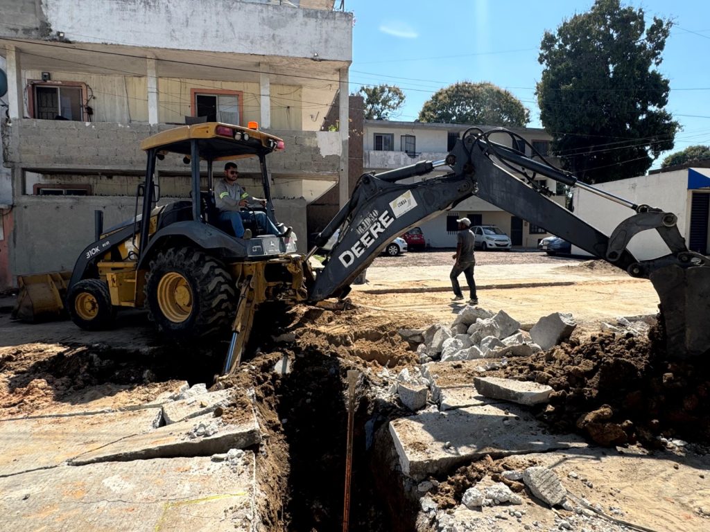 25 feb Z 1 Avanza obra estatal de atención a socavones en la colonia Laguna de la Puerta