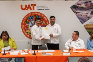 30 mar U 1 Reconoce rector la excelencia académica de egresados UAT en el EGEL (2) (1)