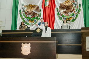 14 abr E 2 Comparece secretaria de Economía ante el Congreso_ destaca visión humanista en la política económica del gobernador