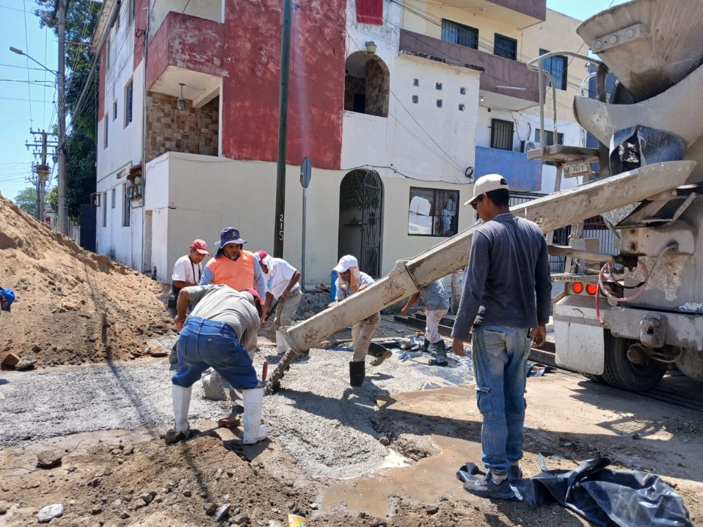 17 abr Z 1 Consolida Gobierno del Estado programa de atención a socavones en Tampico y Ciudad Madero