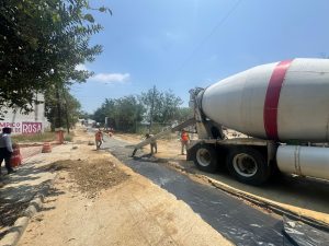 26 abr Z 1 Más colonias beneficiadas con programa de reposición de pavimentos de COMAPA SUR