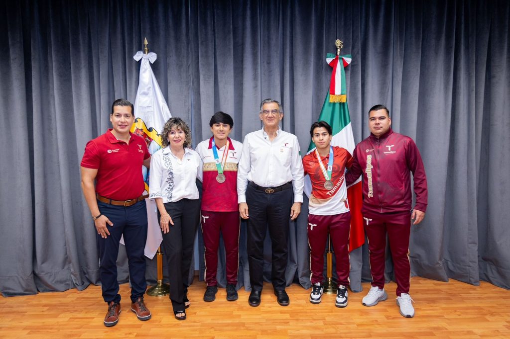 21 may P 1 Recibe gobernador a históricos campeones tamaulipecos