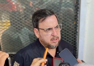 23 may E 1 Repondrá SET 43 mdp en mobiliario escolar dañado por las lluvias