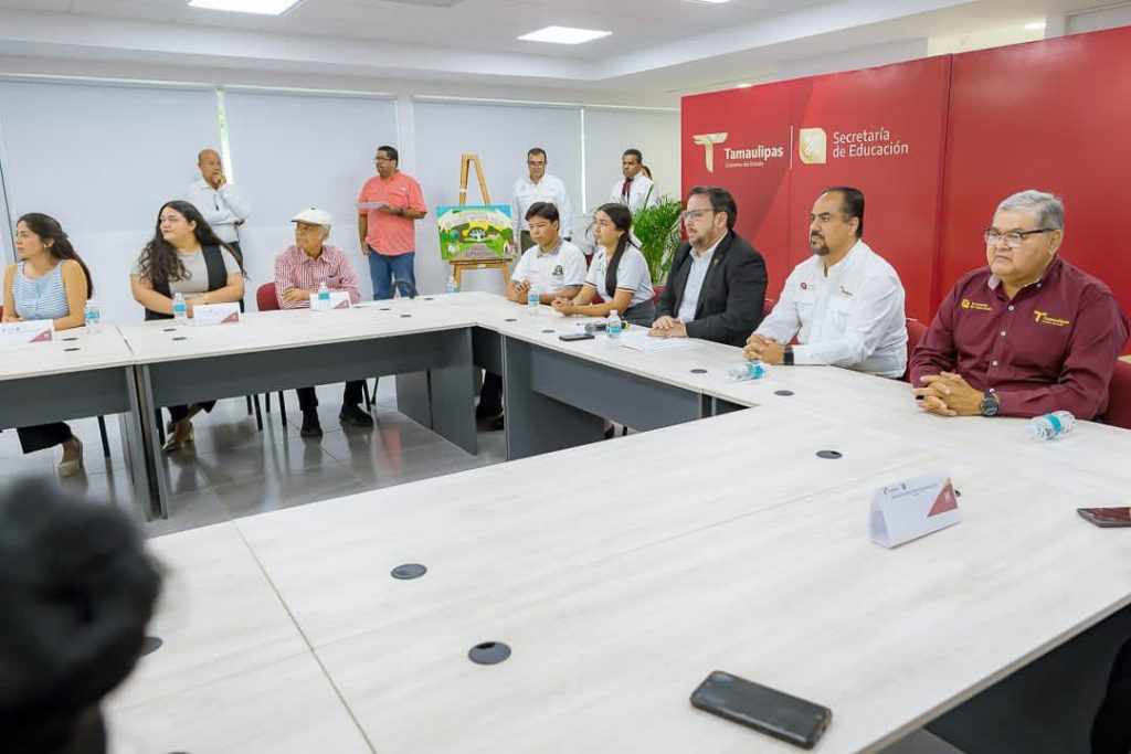 5 may E 1 Impulsan talento e identidad entre jóvenes con Concurso Nacional de Pintura de Telebachillerato Comunitario