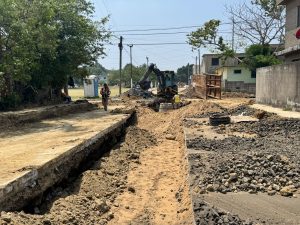 6 may Z 1 Avanza rehabilitación de colector sanitario en la colonia Solidaridad
