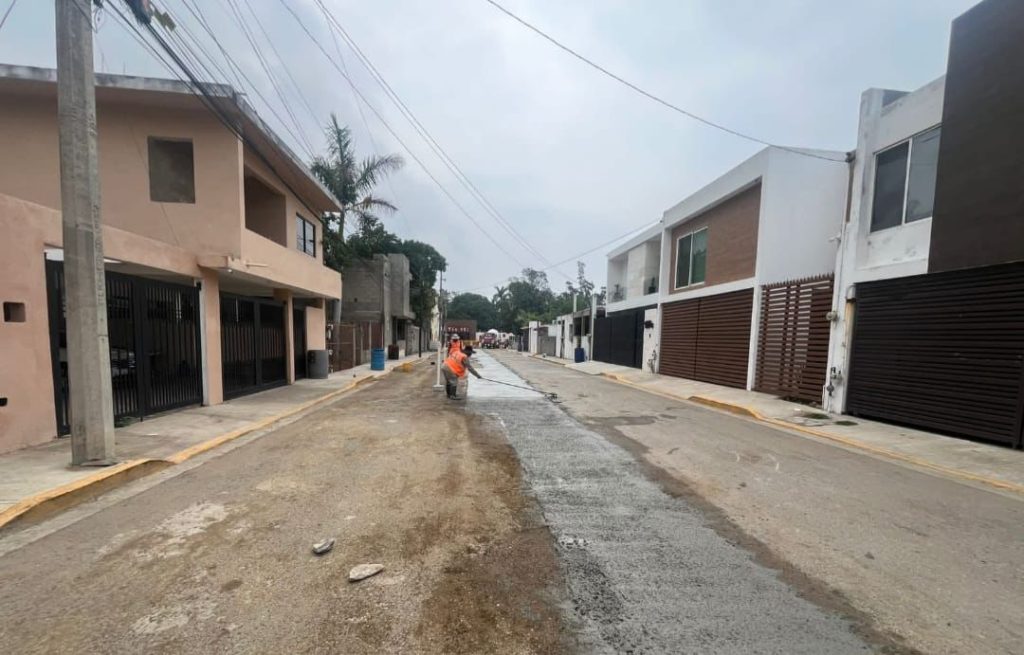 9 may Z 1 COMAPA SUR da continuidad a programa de reposición de pavimentos en la zona conurbada